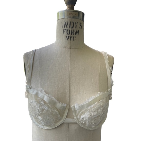Victoria's Secret Other - Victoria’s Secret Lace Bra | Size 36C